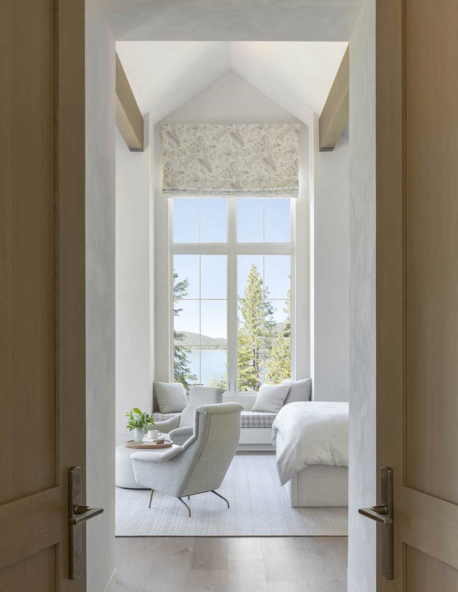Quin_Yellowjacket_PrimaryViewToBedroom_0019_R