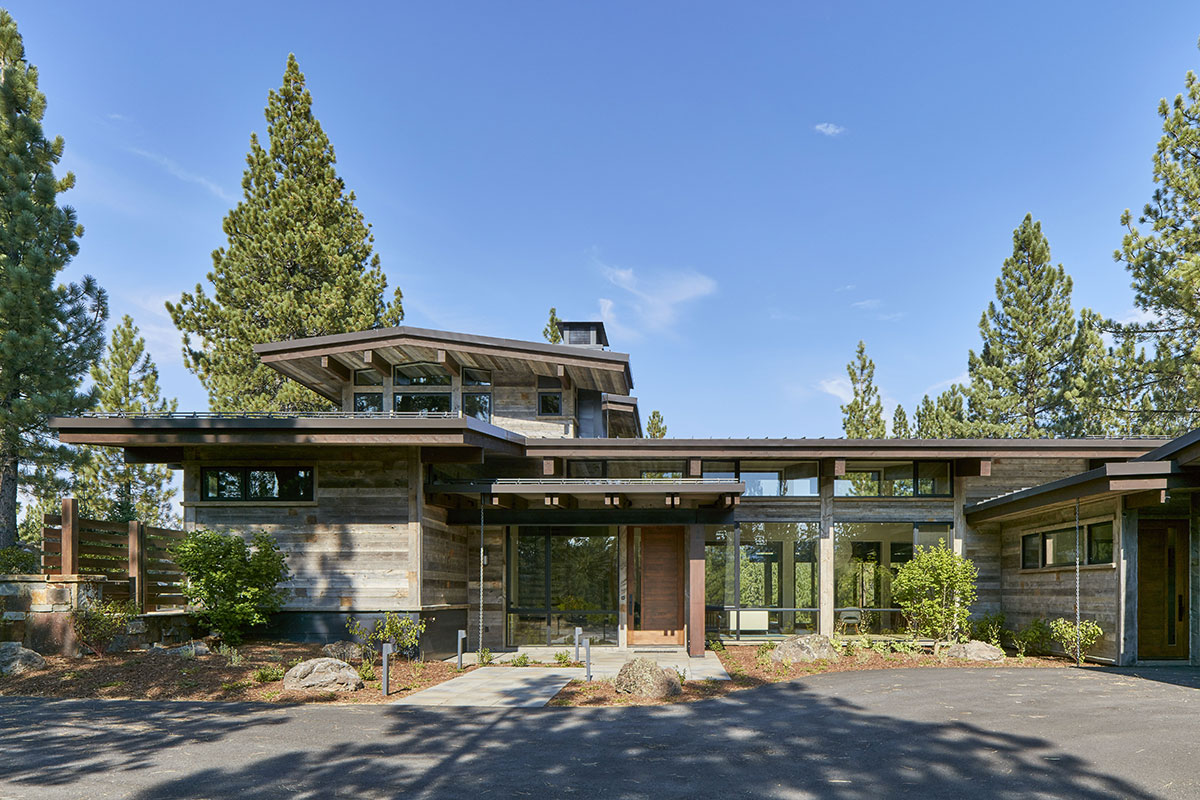 Walton_AE_Lahontan_Hse-03