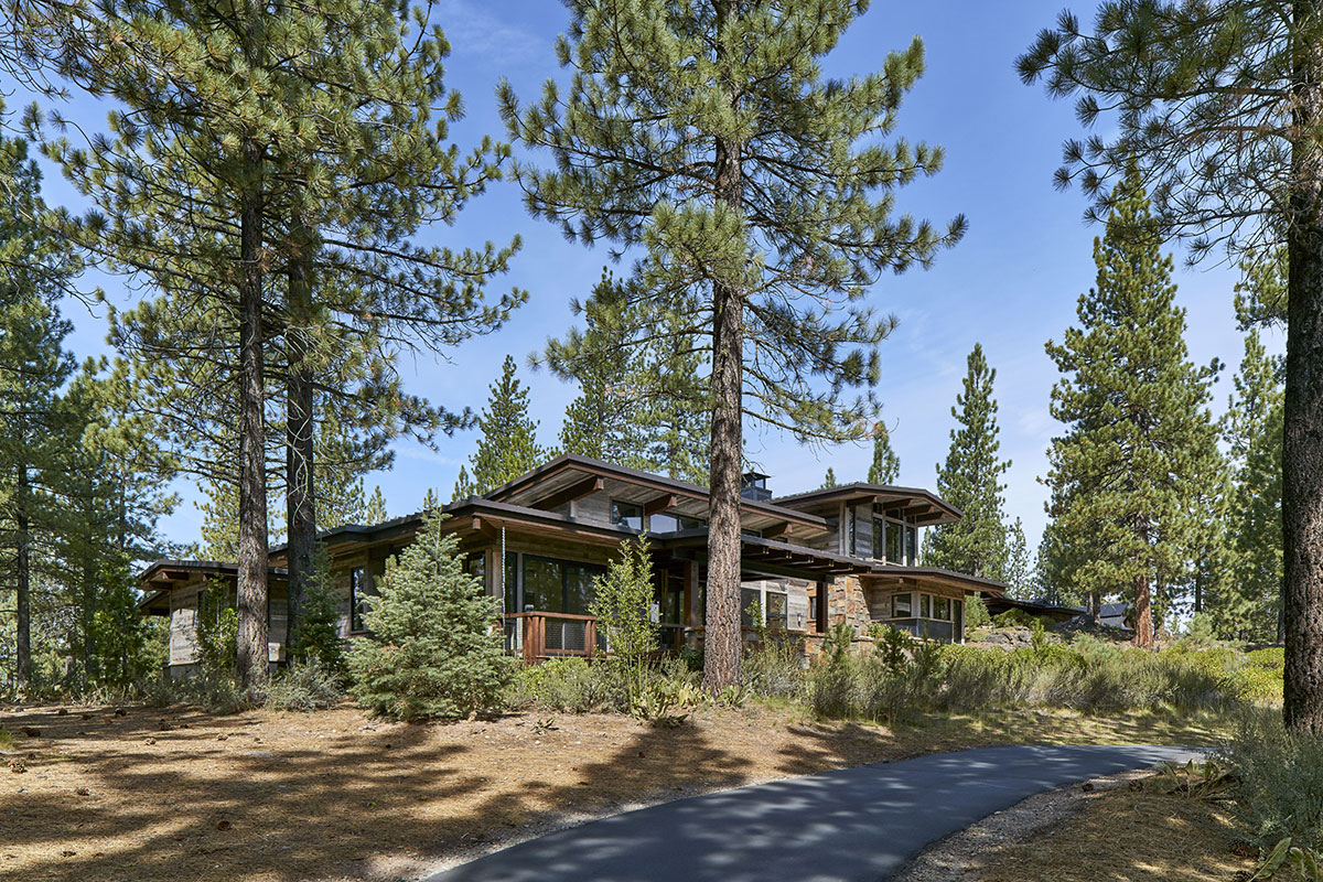 Walton_AE_Lahontan_Hse-05